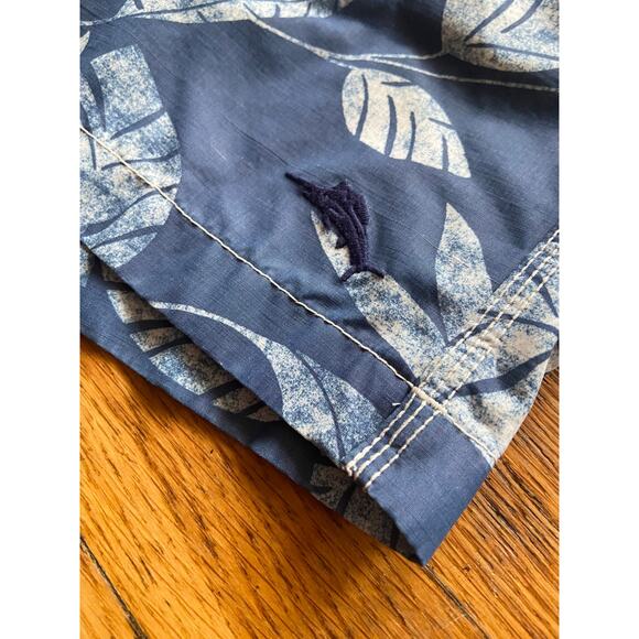 TOMMY BAHAMA Relax Blue/White Floral Cargo Swim Shorts sz M - Picture 5 of 12